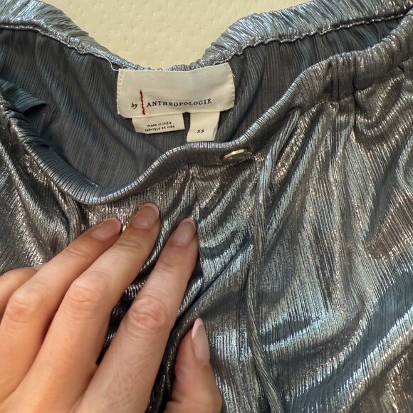 Anthropologie flowy jogger style metallic silver pants, XS, New, Tags on - Picture 3 of 3